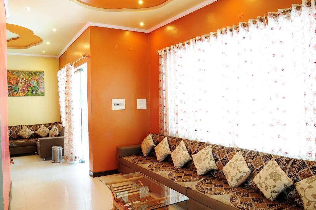 Hotel Sunita Алмора Екстериор снимка