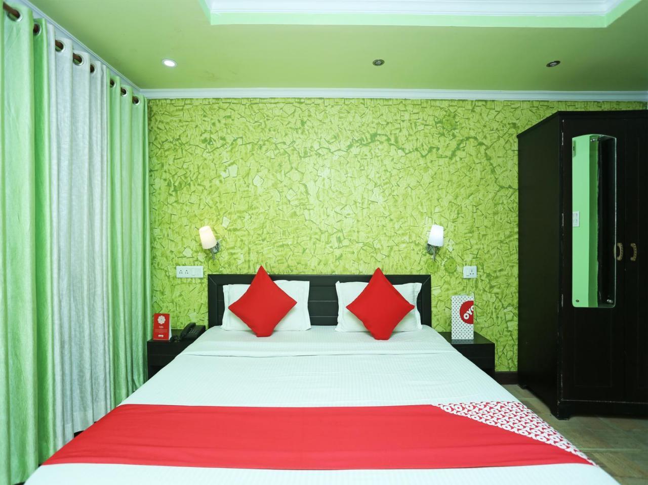 Hotel Sunita Алмора Екстериор снимка